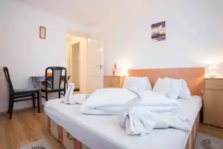 Toldi Panzió Hévíz Guest House - 36