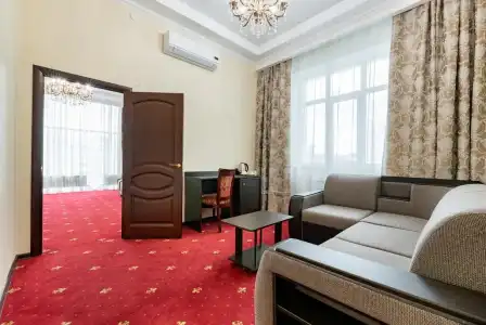 Roomp Mano - 105
