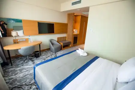 Holiday Inn AKTAU - SEASIDE by IHG - 13