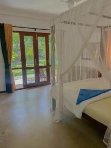 OYO 401 Easy Living - 7