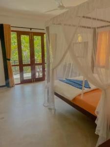OYO 401 Easy Living - 5