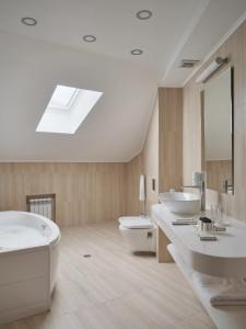 Дипломат - 121