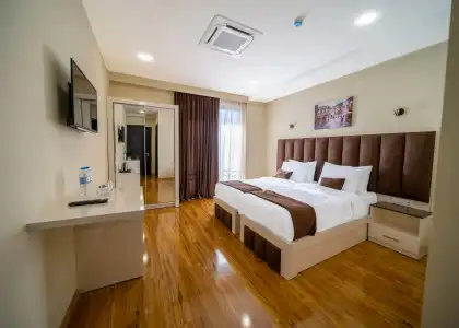 Residence Plaza - 60