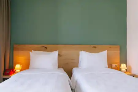Intourist - 34