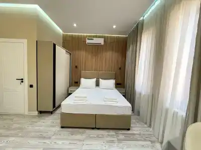 Mashhur - 100