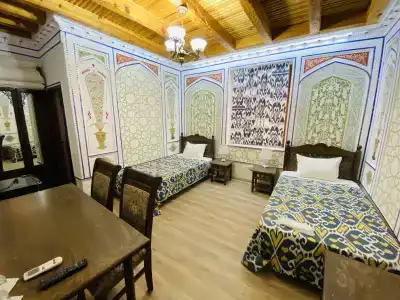 Komil Bukhara Boutique - 5