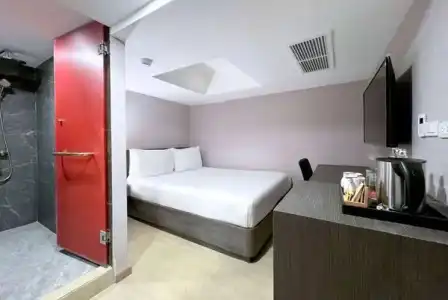 Ramada Sukhumvit Soi Eleven - 21