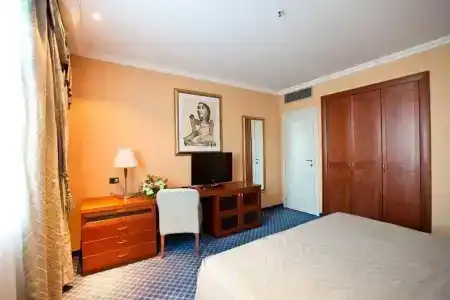 River Palace - 17