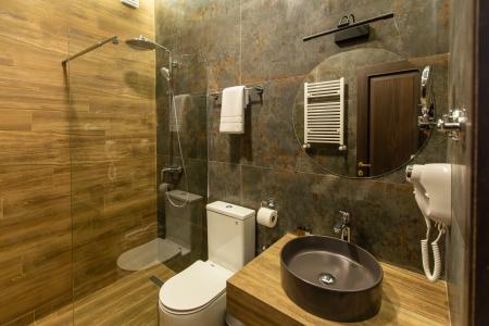 Seventeen Rooms - 36