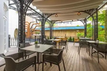 Public House - 4