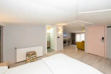 Cirrus Suites - 23