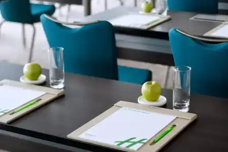 Holiday Inn & Suites - Festival City Mall, an IHG - 2