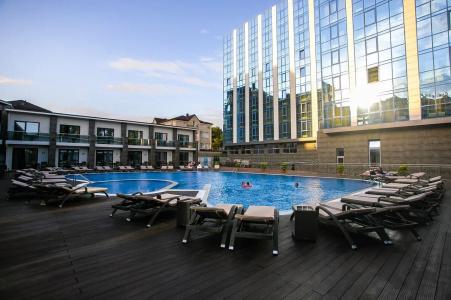 Grand Sapphire - 4