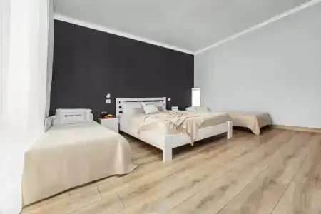 Yazon Tourist base - 64