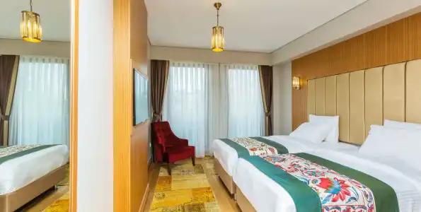 Obelisk & Suites - 12