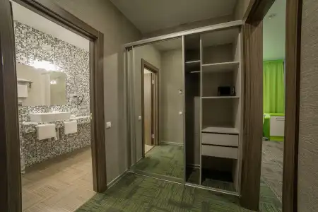 Kamarooms Business & Spa - 64