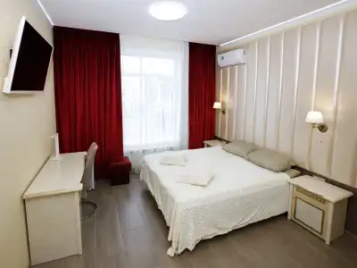 Vernisazh Mini-hotel - 4