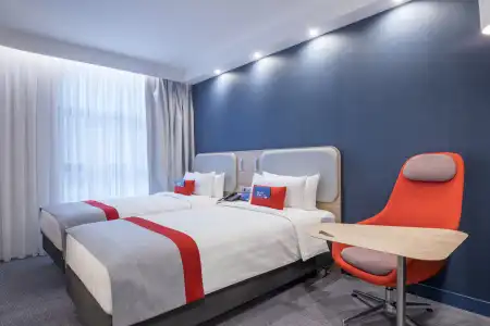 Holiday Inn Express - 68