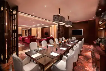 Grand Hyatt - 25