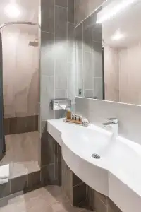 Kamarooms Business & Spa - 112