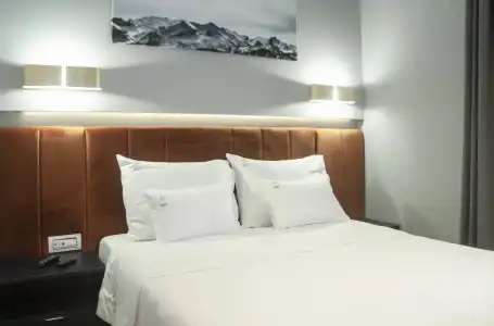 H41 Luxury Suites - 57
