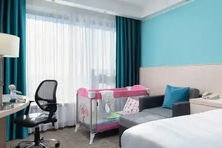 Hampton by Hilton Strogino - 11