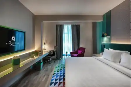 La Quinta by Wyndham Dubai Jumeirah - 32