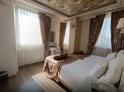 Golden Horn - 33