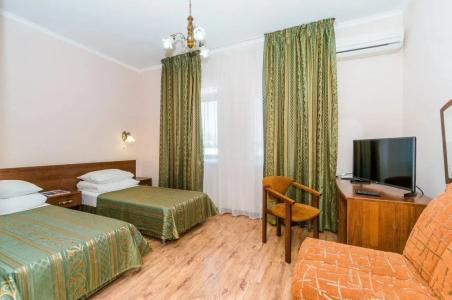 Gostinitsa Zastava - 66