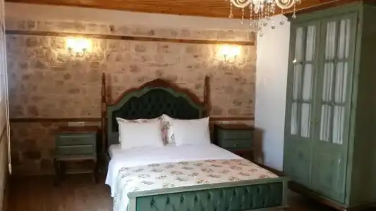 White Garden - 5