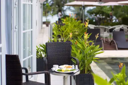 White Boutique and Residences - 30
