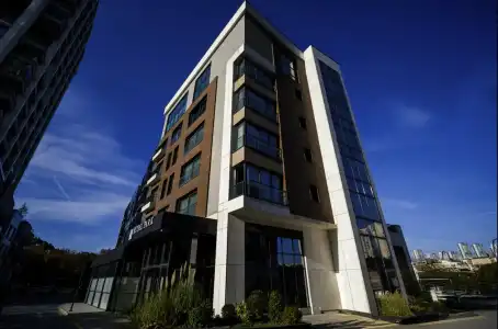Rusel park residence - 1