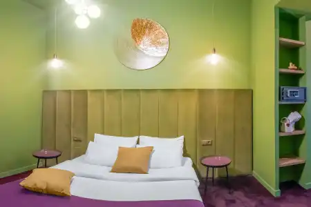 HB Freeze Inn - 27