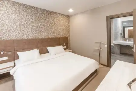 Kamarooms Business & Spa - 104