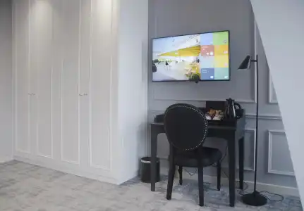 H41 Luxury Suites - 17