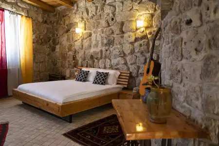 Pinhan Cave Suites - 8