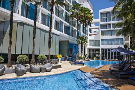 Baraquda Heeton Pattaya by Compass Hospitality - 2