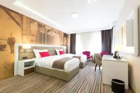 Tesla - Smart Stay - 50