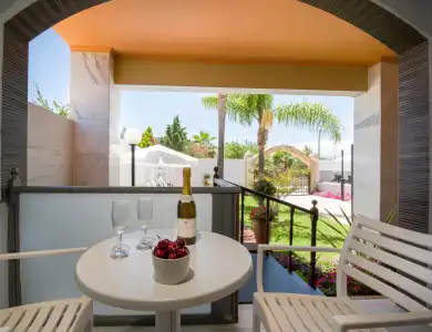 Paradice Luxury Suites-Near Zorbas Beach-Free Breakfast - 42