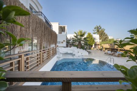 Costa Sariyaz - 11