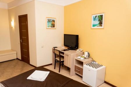 Maly Na Chernikovskoy - 72