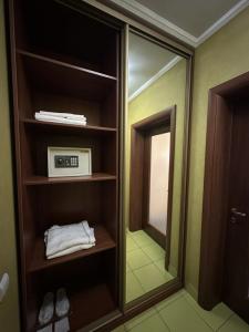 La Vie De Chateau - 278