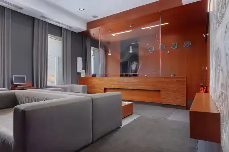 Pyatiy Ugol - 34