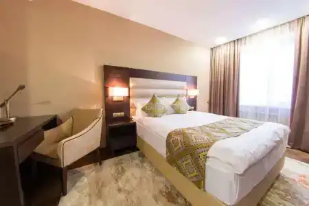 Best Western Plus - 14