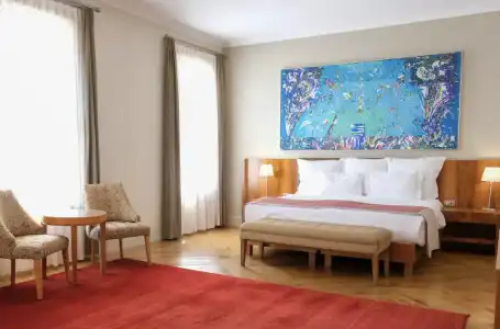 Tomtom Suites - 43