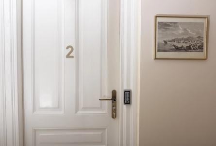 Theasis Athens - 110