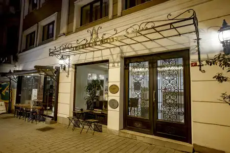 Peninsula Galata Boutique - 1