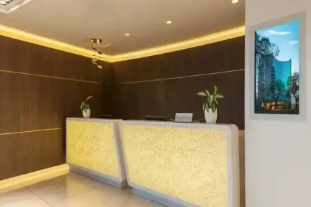 DoubleTree by Hilton City Centre - 8