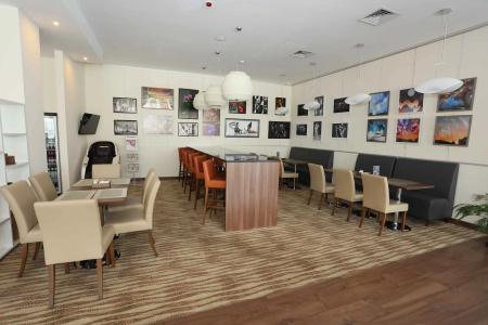 Hampton by Hilton - 18