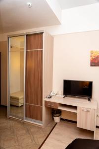 Maly Na Chernikovskoy - 64